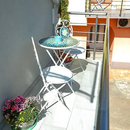 Z&a With Parking Appartement Božava