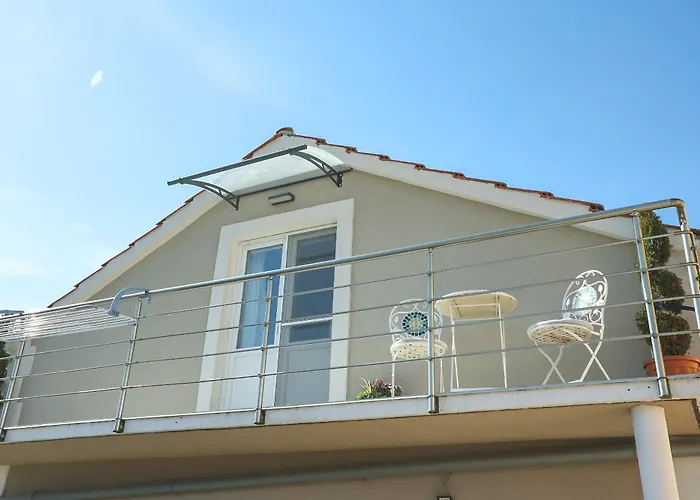 Z&a With Parking Lejlighed